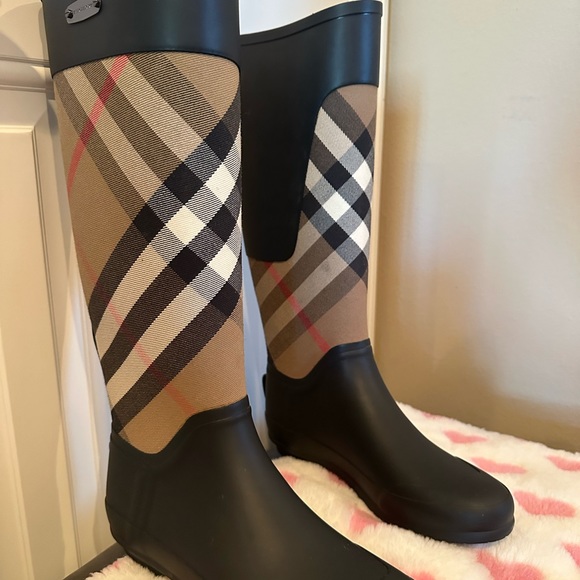 Burberry Check Waterproof Rain Boot (Women) - Picture 3 of 3